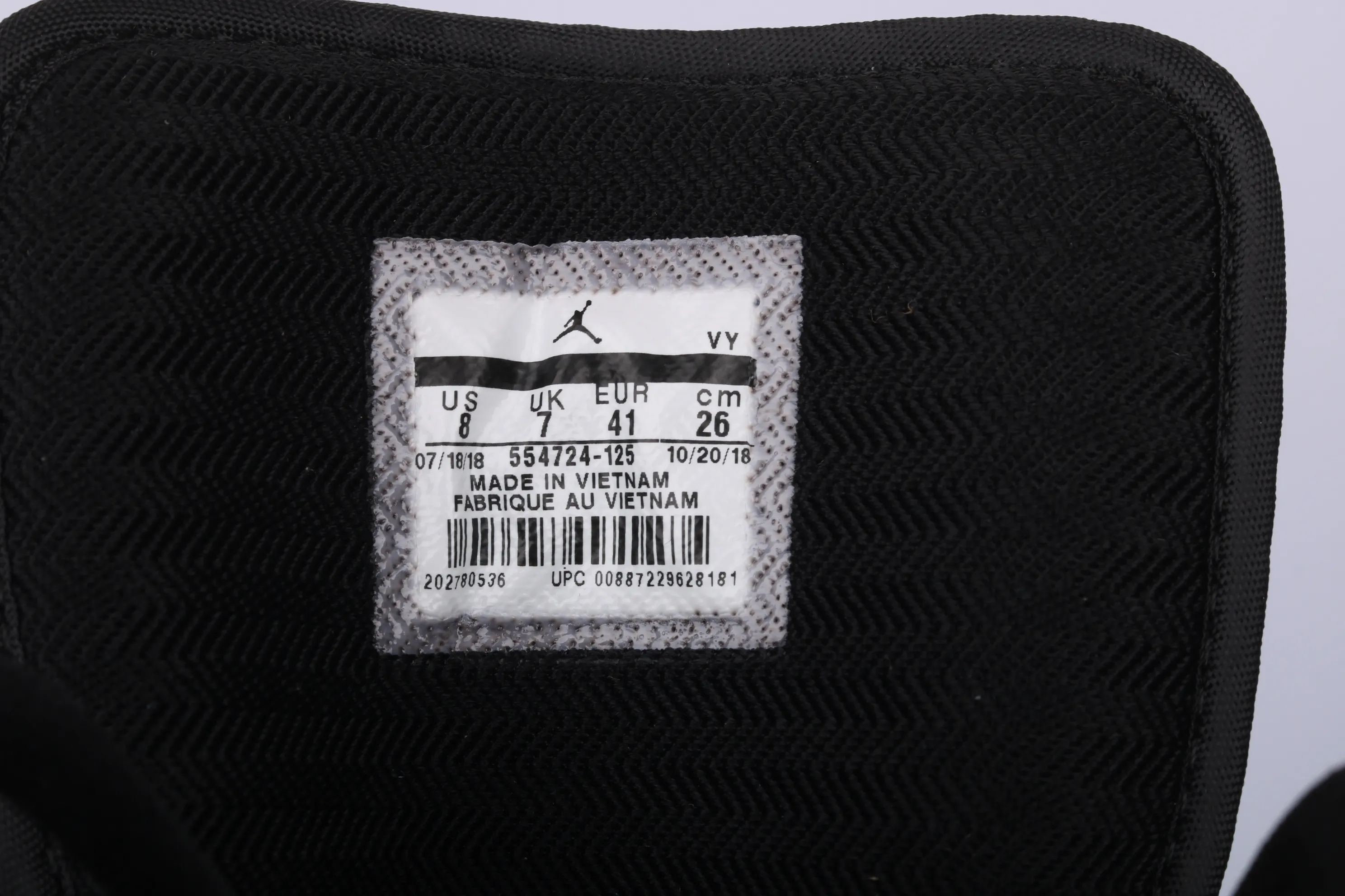 All categories Air Jordan Jordan series basketball shoes Air Jordan 1 Mid Air Jordan 1 Mid four-color stitching toe mid-top full toe layer authentic 554724-125